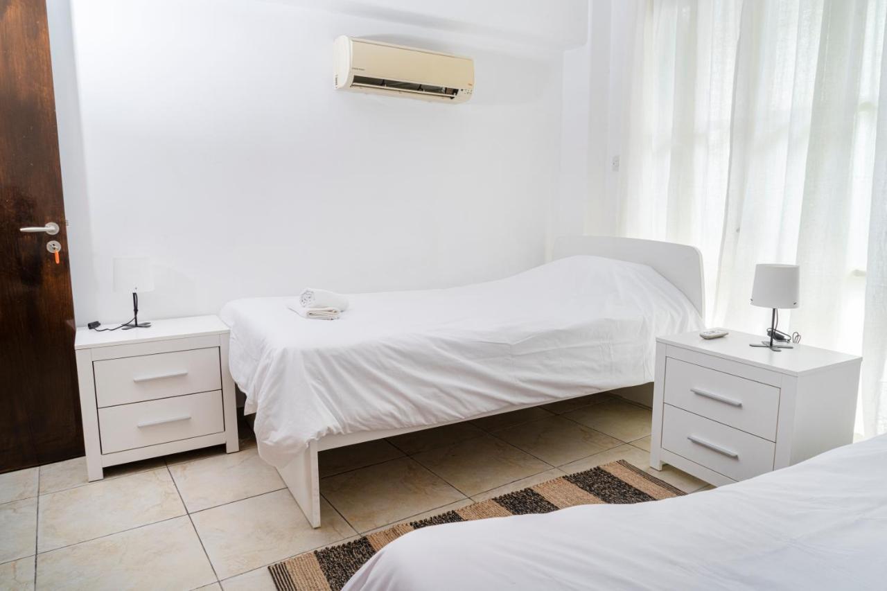 Private Room In Shared Flat Nikósie Exteriér fotografie
