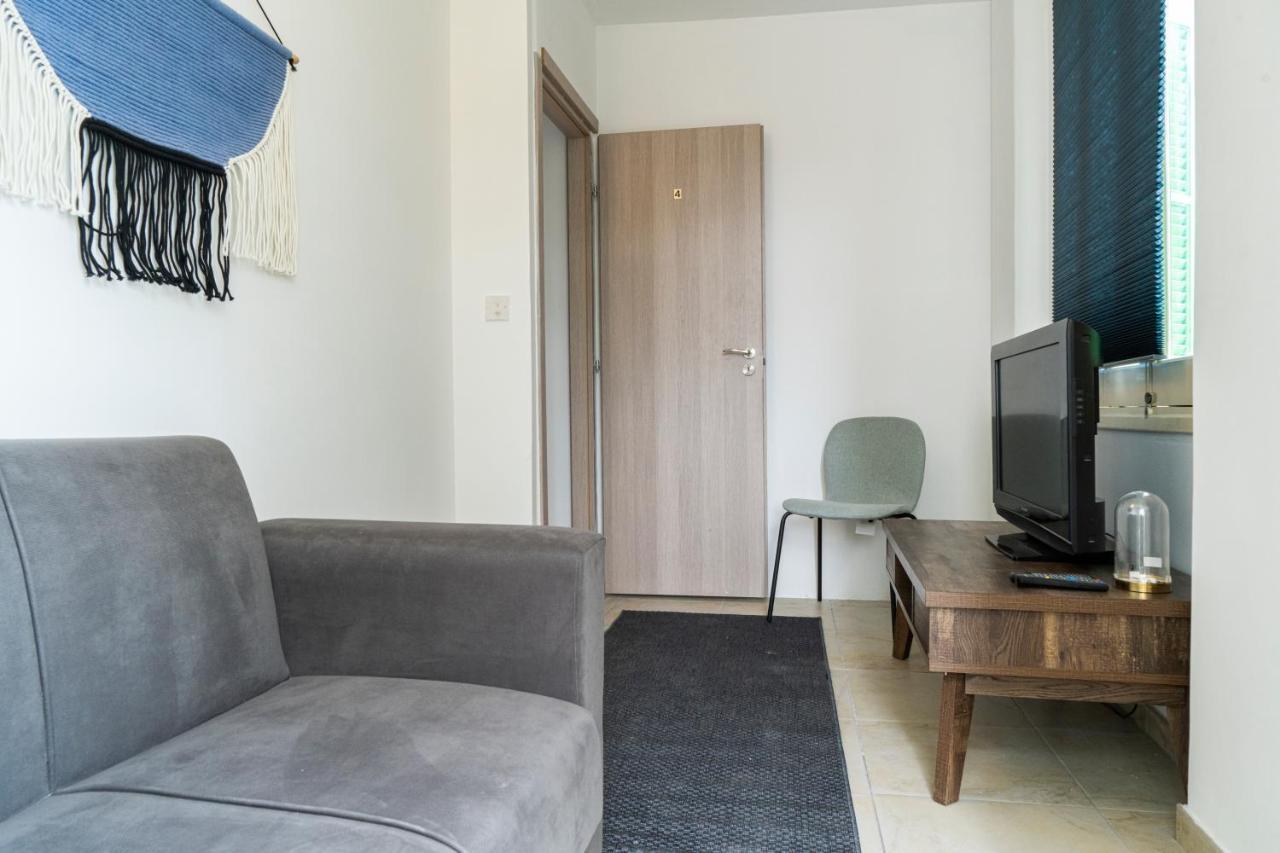 Private Room In Shared Flat Nikósie Exteriér fotografie
