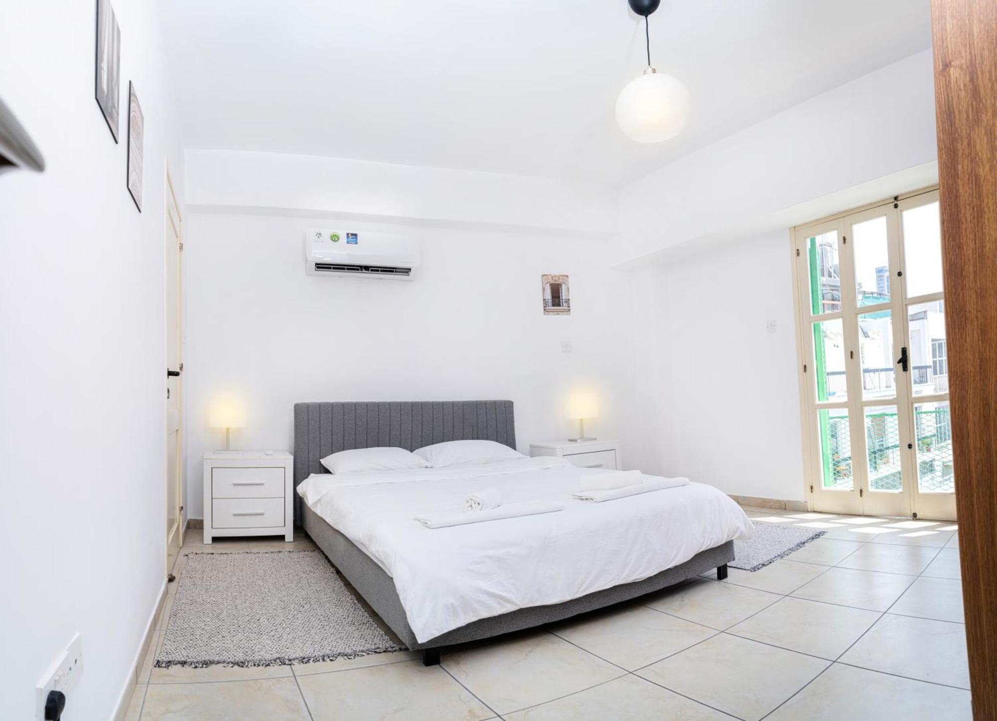 Private Room In Shared Flat Nikósie Exteriér fotografie