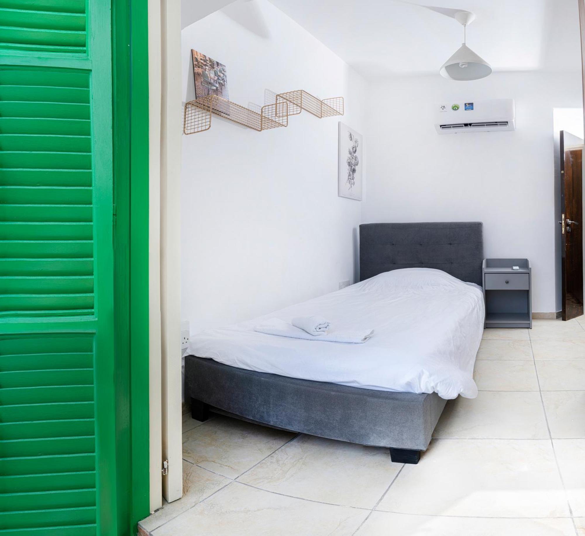 Private Room In Shared Flat Nikósie Exteriér fotografie